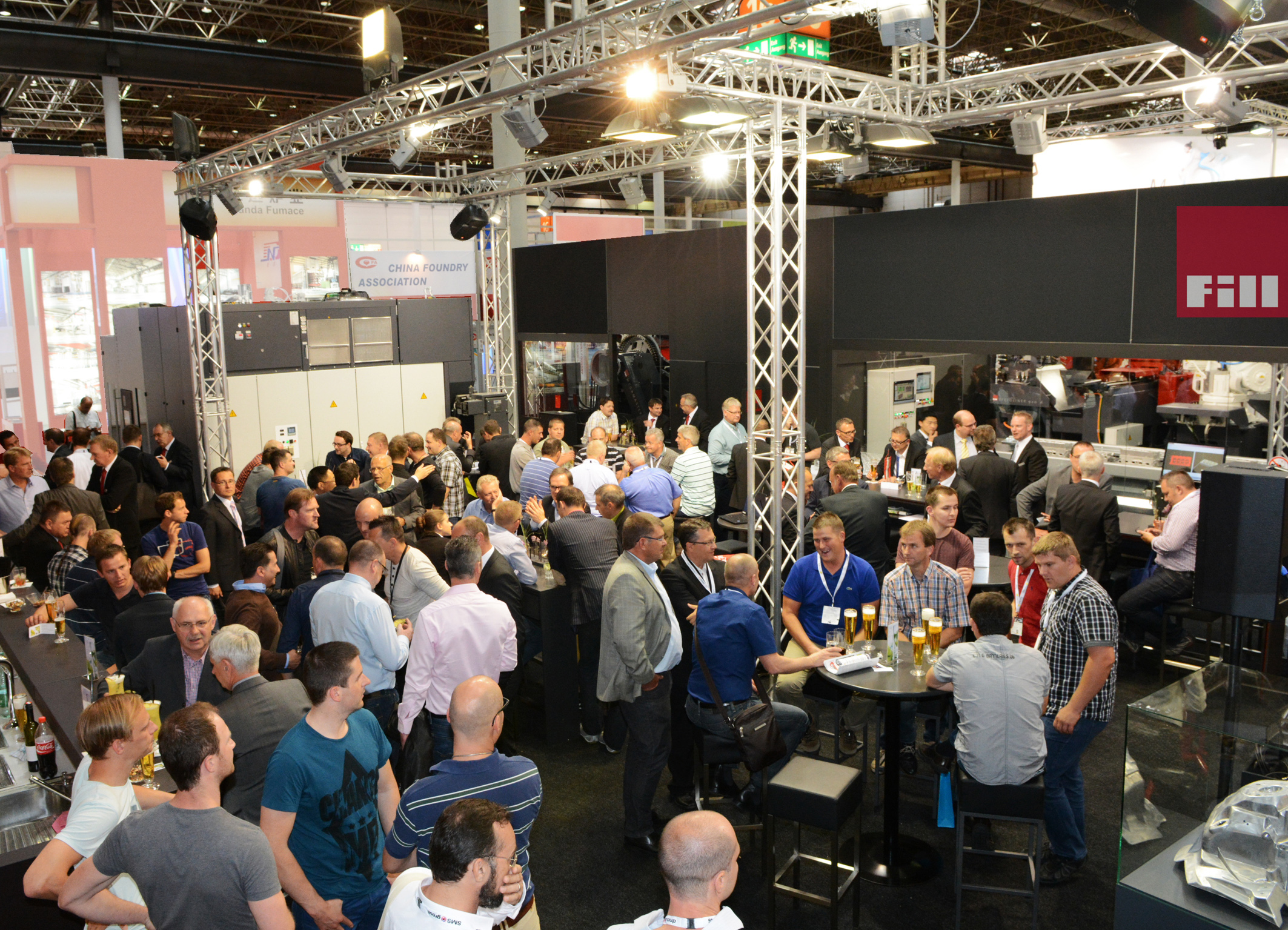 Der Fill Messestand war der Hotspot auf der GIFA 2015. Besucher aus aller Welt informierten sich über die Innovationen des Weltmarktführers. Foto: Fill Maschinenbau (frei)