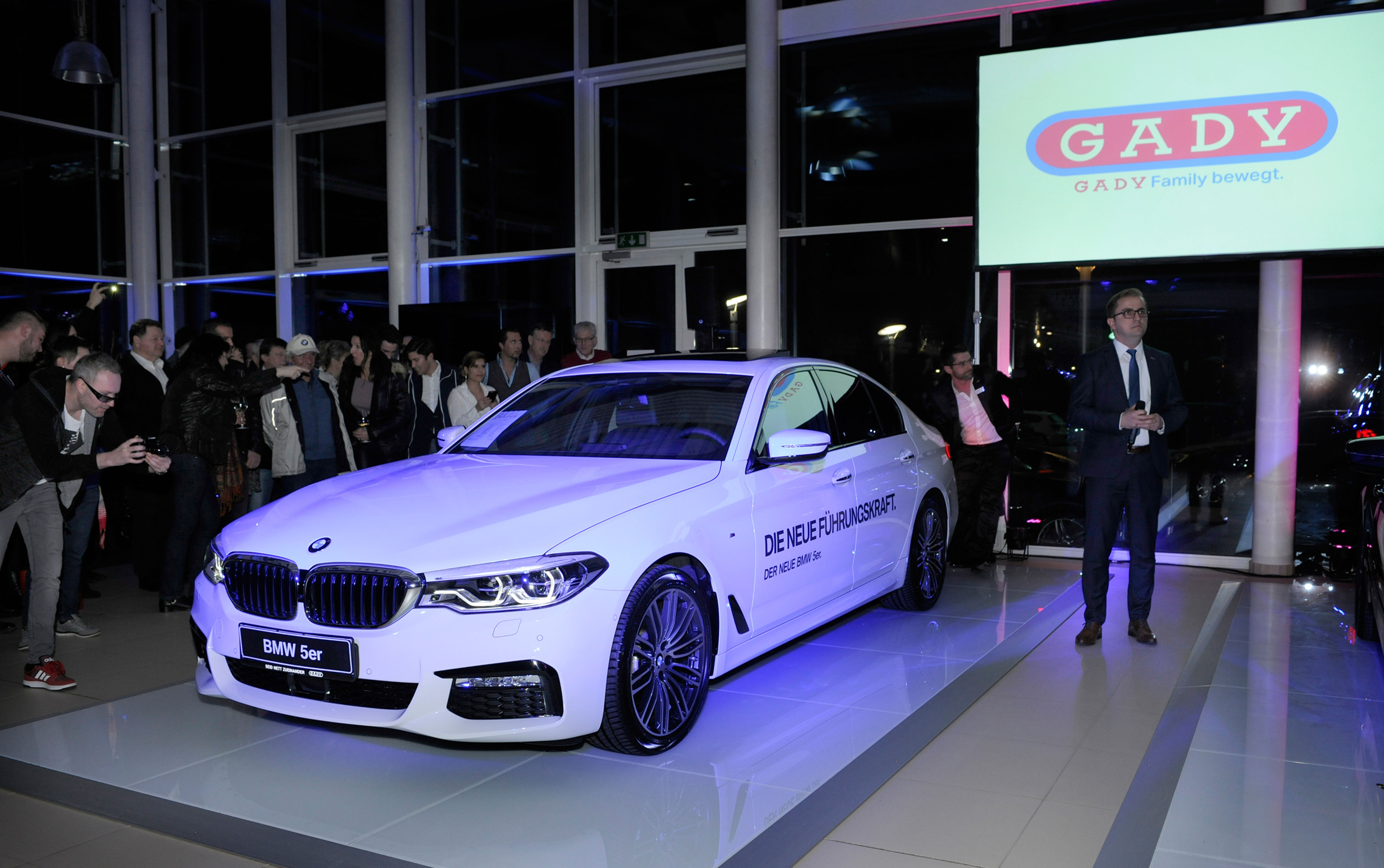 Der neue BMW Markenleiter bei Gady Family, Ranko Antunovic, bei der Präsentation des atemberaubenden 5er BMW in Lebring. Mehr als 450 Gäste ließen sich dieses Ereignis nicht entgehen. Foto: Gady Family (frei)