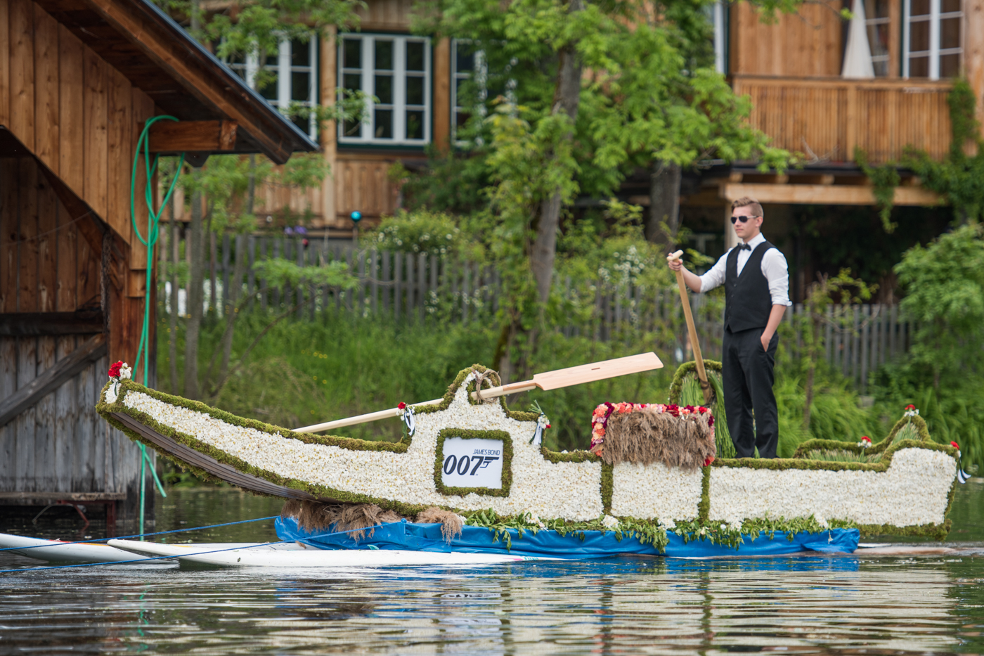 "James Bond" war ein Highlight unter den Figuren. Foto: Martin Baumgartner/narzissenfest.at