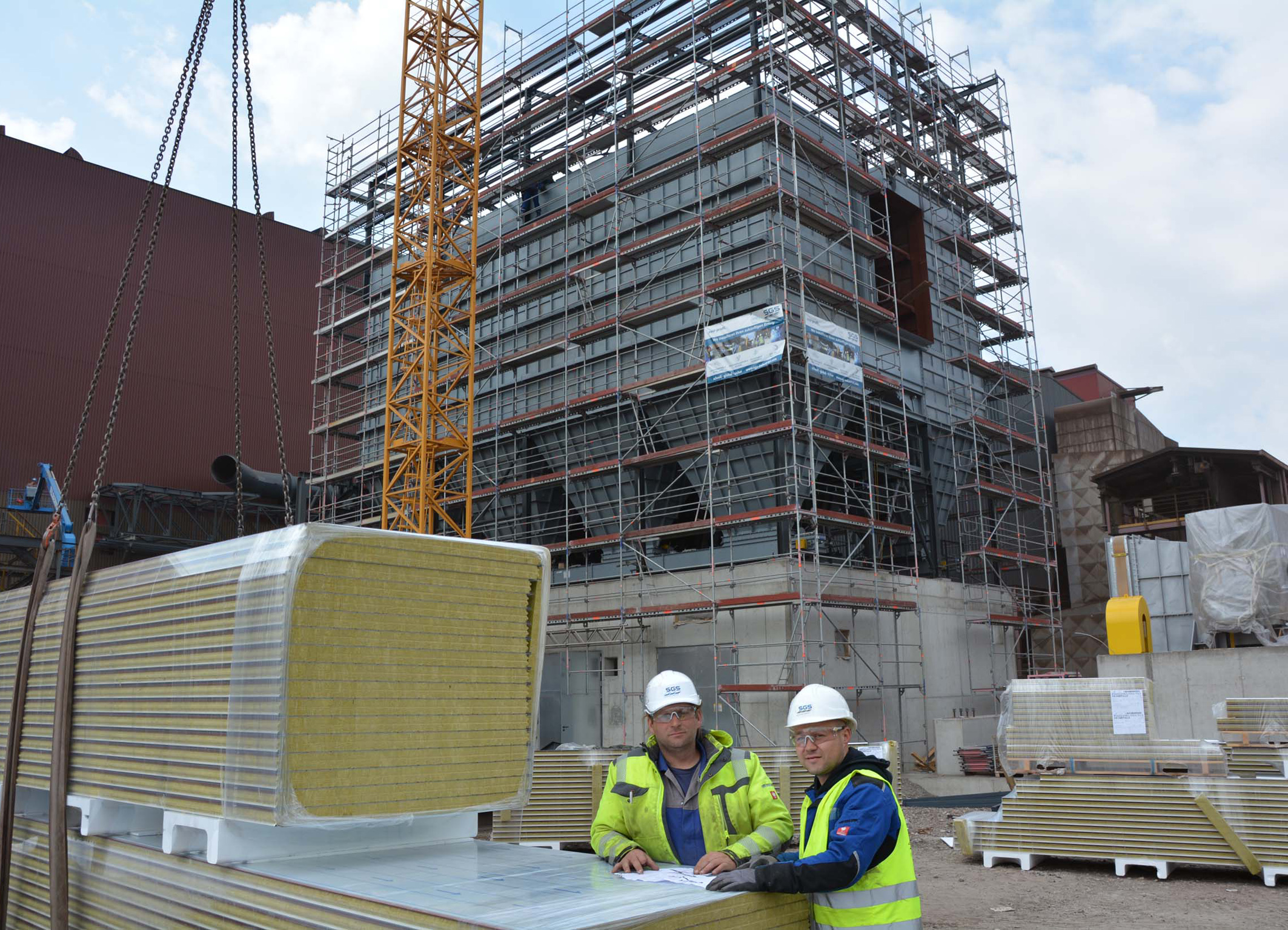 Pic 2: SGS project manager Florian Pauzenberger (left) and Daniel Aigner (right). Pic 2: SGS/Mario Preinsberger (free)