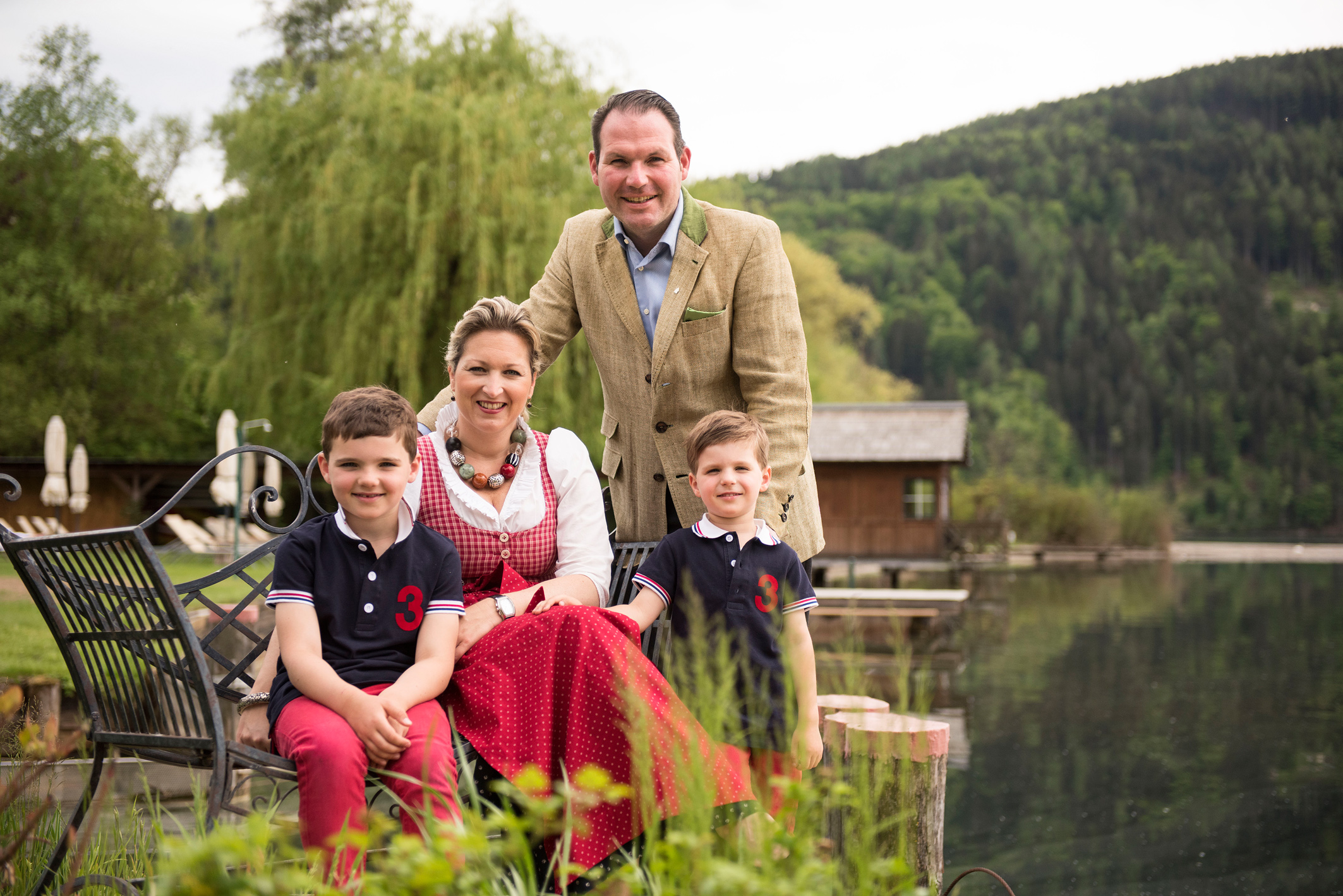 Elisabeth und Michael Berndl vom Romantik Hotel Seefischer nahmen zum Gastspiel ins Mostviertel Haubenkoch Christian Gölles sowie weitere Küchen- und Servicemitarbeiter ihres Restaurants mit. Foto: H. Kohlmeier/Romantik Hotel am Millstätter See (frei)
